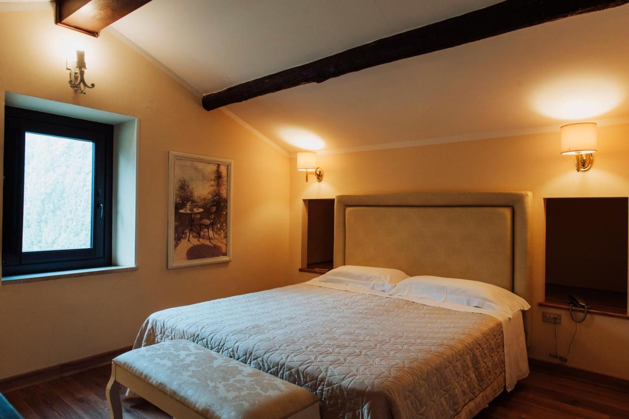 Hotel La Badia Di Orvieto Zimmer foto
